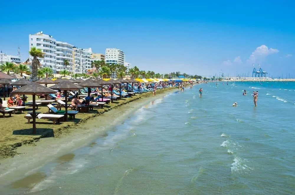 Kitieos 163 Suite In Finikoudes Larnaca